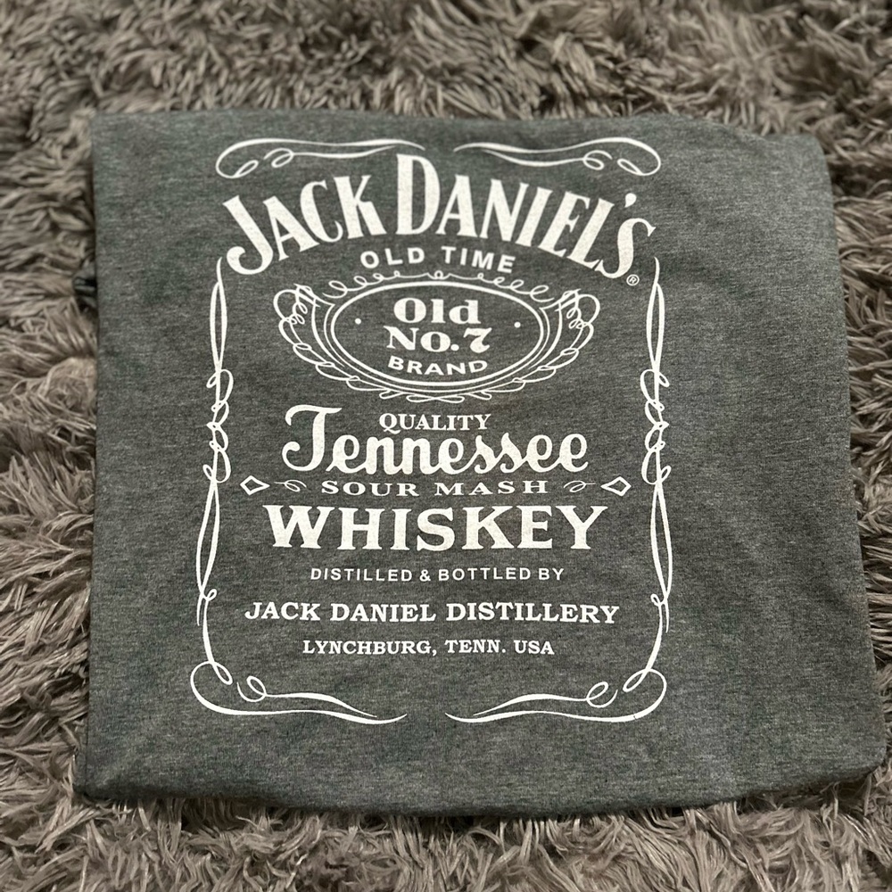 Men’s Large Gray Jack Daniel’s T-Shirt. Never Worn